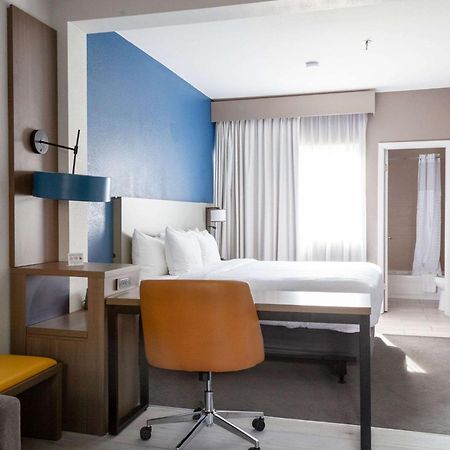 Comfort Suites Baton Rouge South I-10 Екстер'єр фото