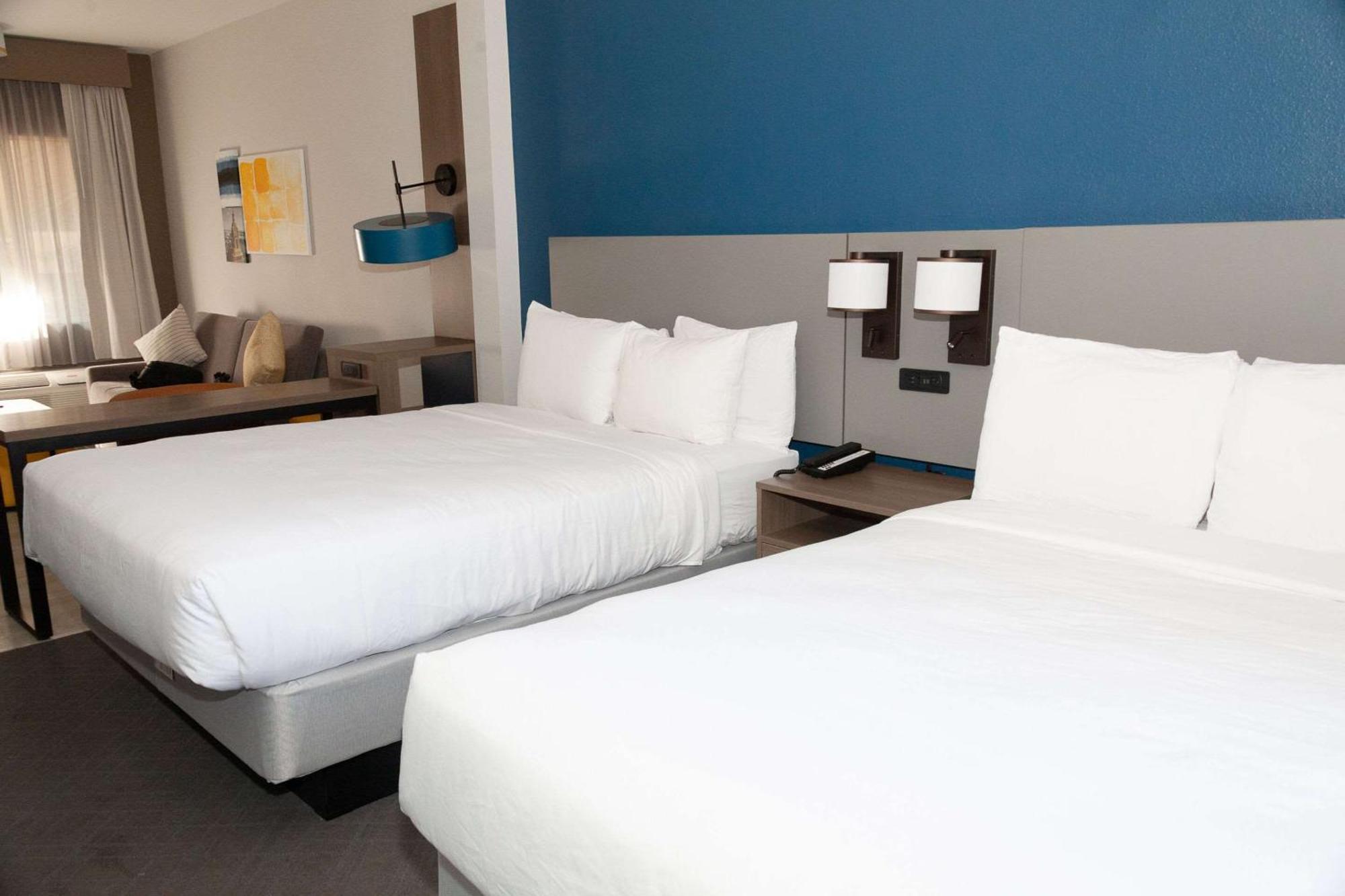 Comfort Suites Baton Rouge South I-10 Екстер'єр фото