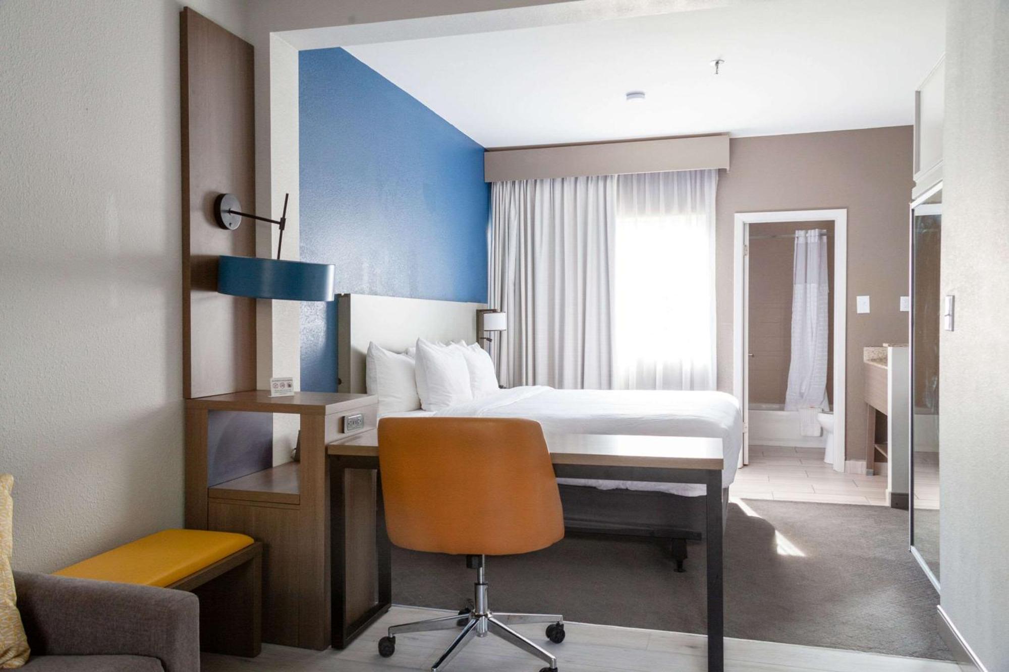 Comfort Suites Baton Rouge South I-10 Екстер'єр фото
