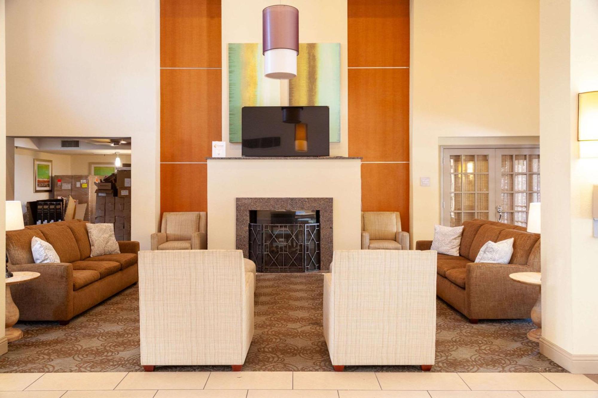 Comfort Suites Baton Rouge South I-10 Екстер'єр фото