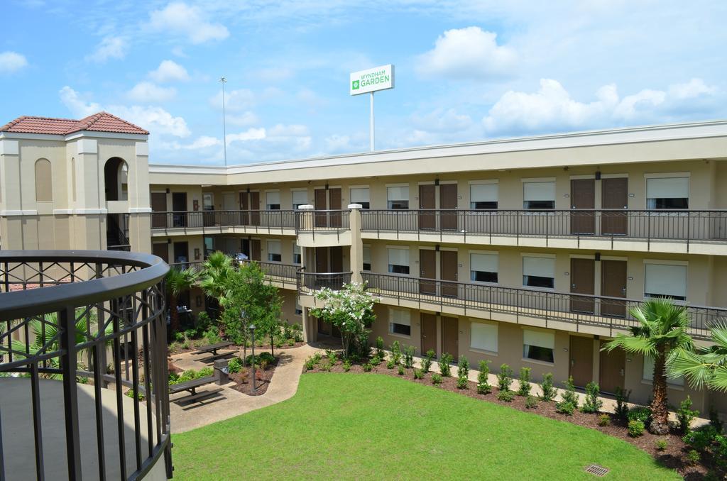 Comfort Suites Baton Rouge South I-10 Екстер'єр фото