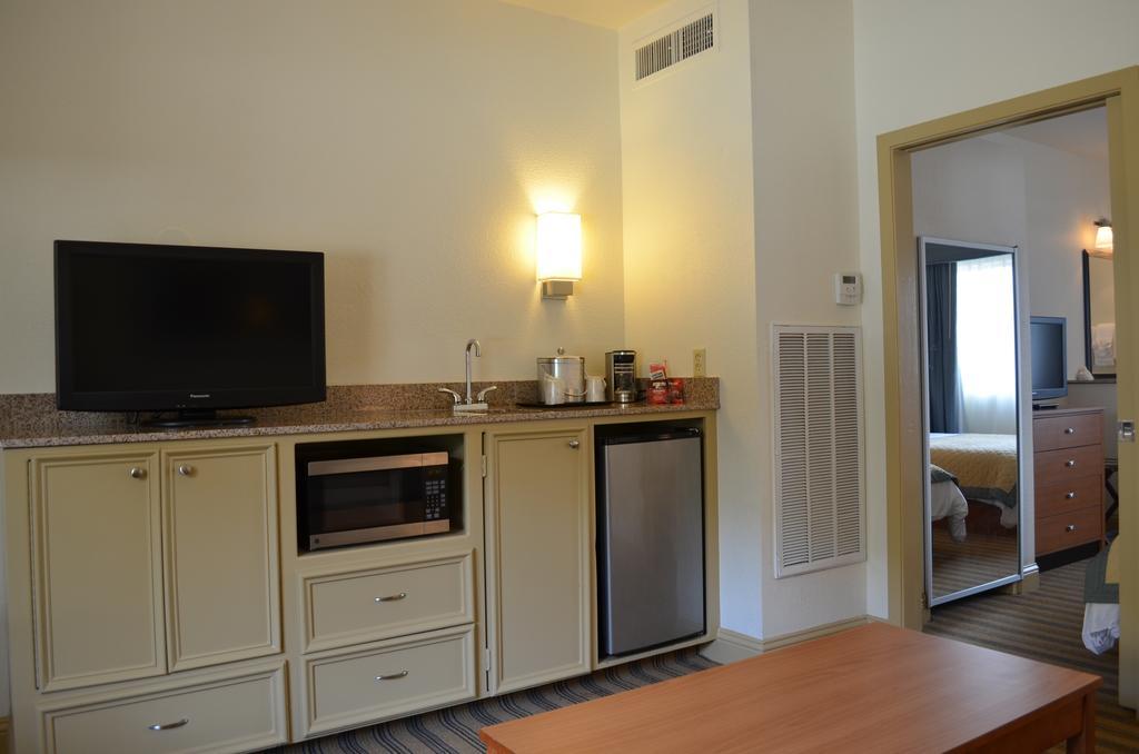Comfort Suites Baton Rouge South I-10 Екстер'єр фото