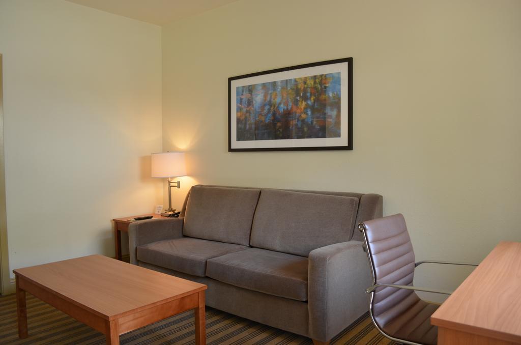 Comfort Suites Baton Rouge South I-10 Екстер'єр фото