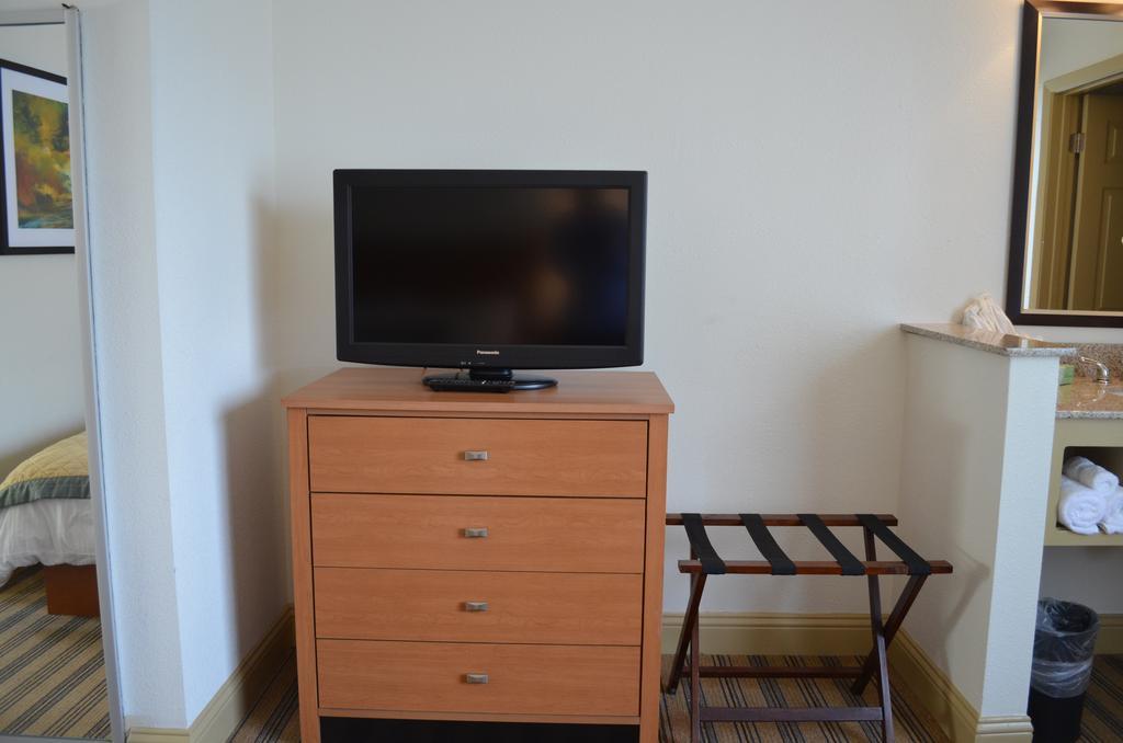 Comfort Suites Baton Rouge South I-10 Екстер'єр фото